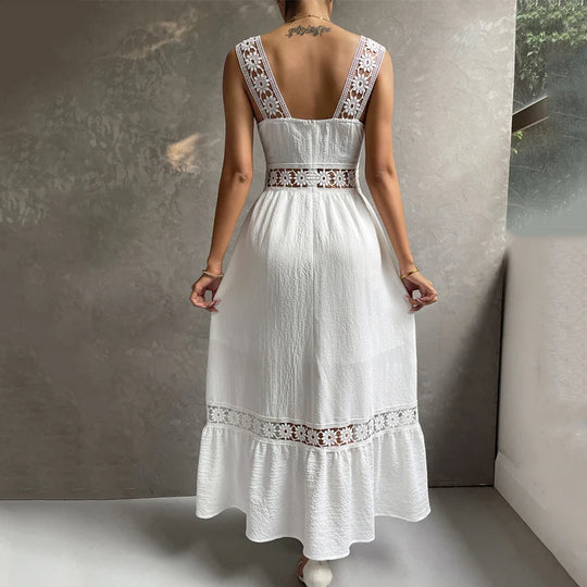 Robe Esprit Lumière – Dentelle Florale & Coupe Fluide