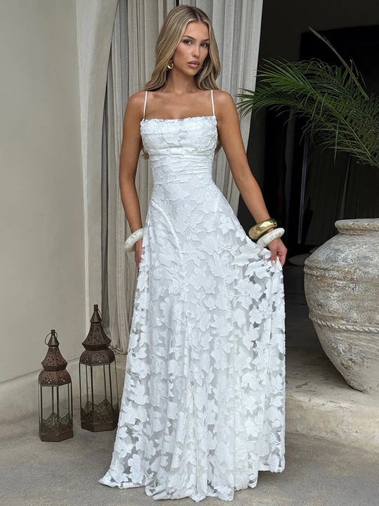Robe Élégance Florale – Dentelle Longue en Cherry ou Ivoire