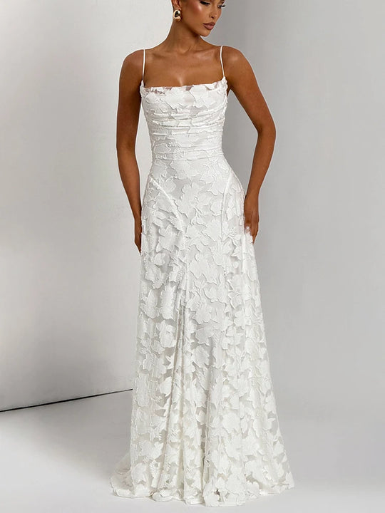 Robe Élégance Florale – Dentelle Longue en Cherry ou Ivoire