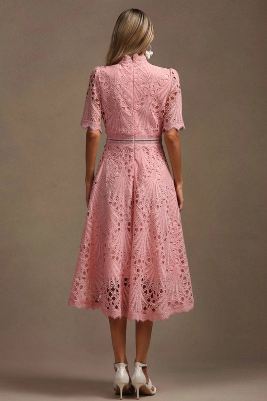 Robe Élora – Dentelle Architecturale & Élégance Intemporelle