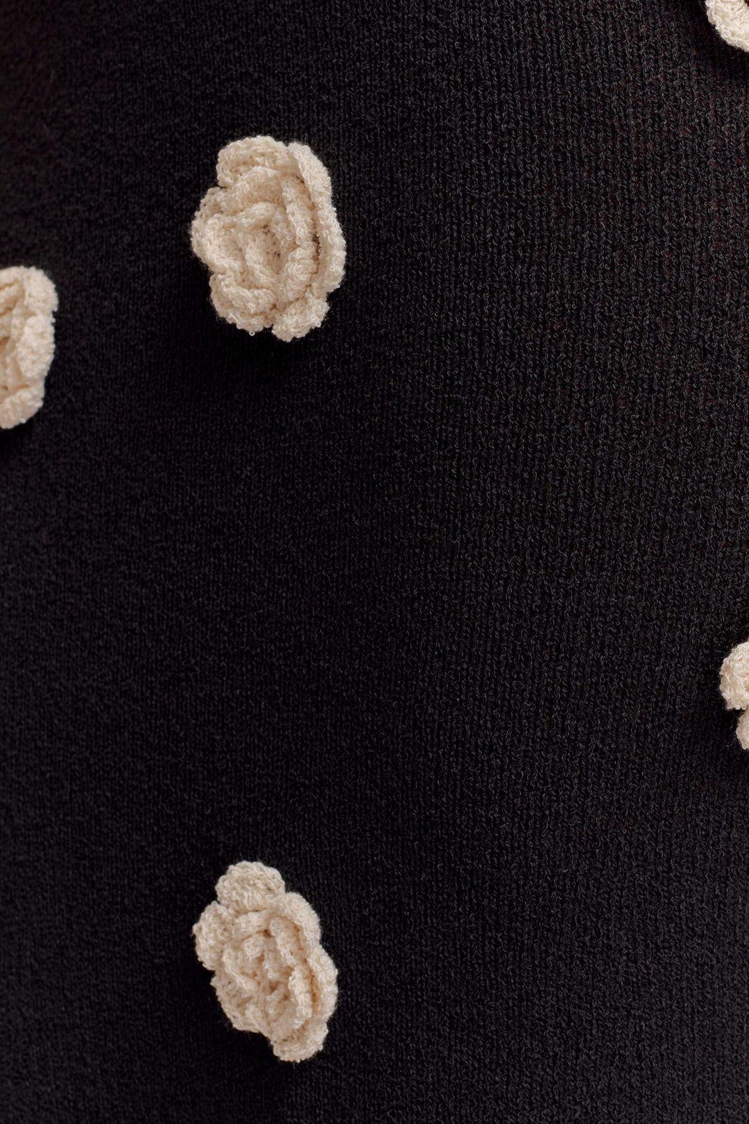 Suki Bloom Knit Dress – Black/White