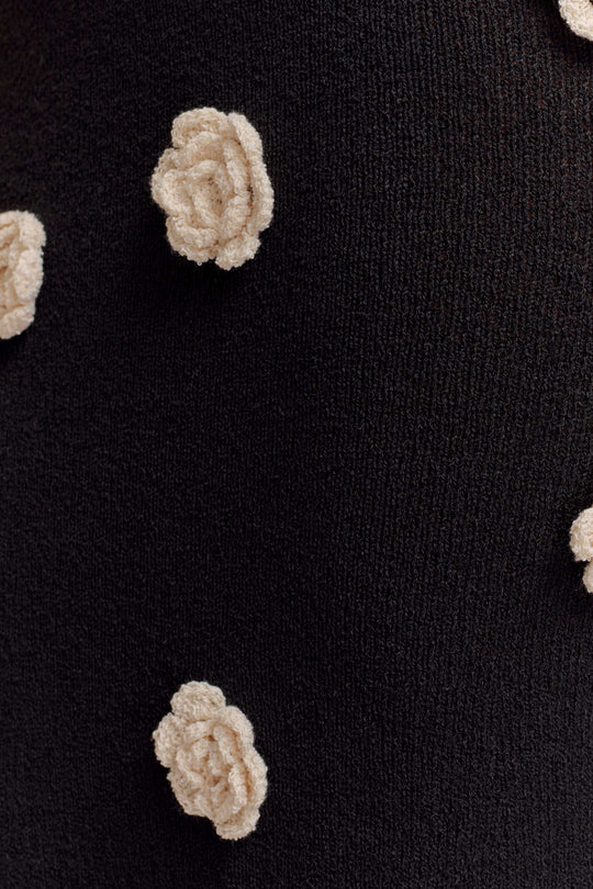 Suki Bloom Knit Dress – Black/White