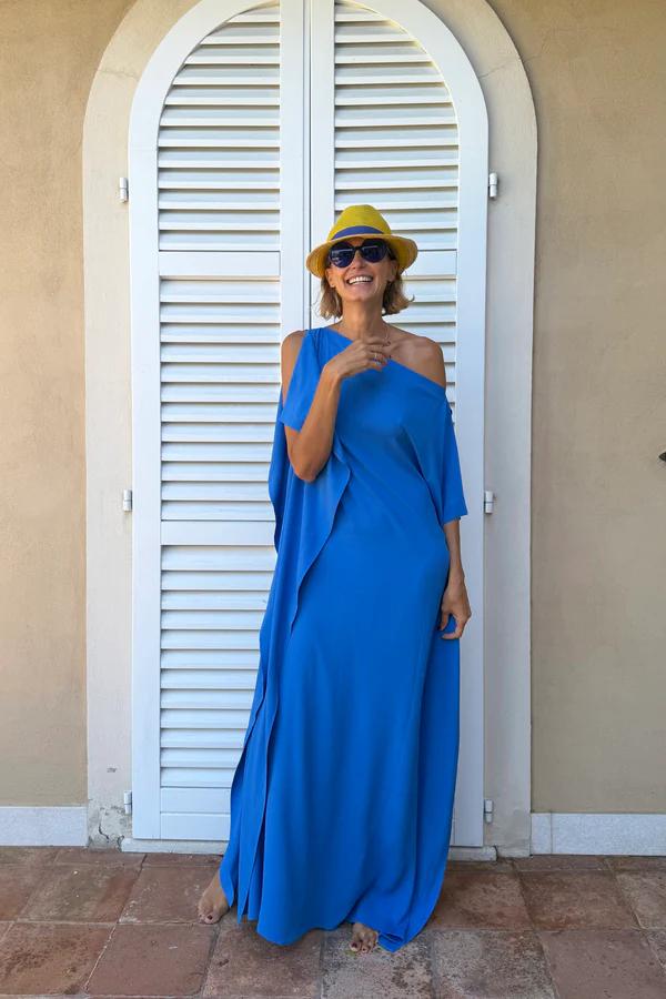 Robe Élégance Ondulée – Noire Asymétrique